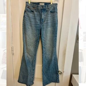 Madewell Perfect Vintage Flare Jean - medium wash - size 28